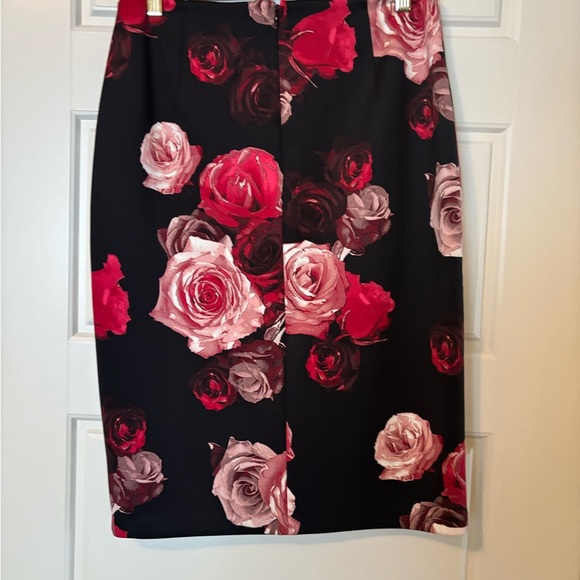 WHBM Black, Pink  and Red Floral Pencil Skirt - Picture 2 of 5